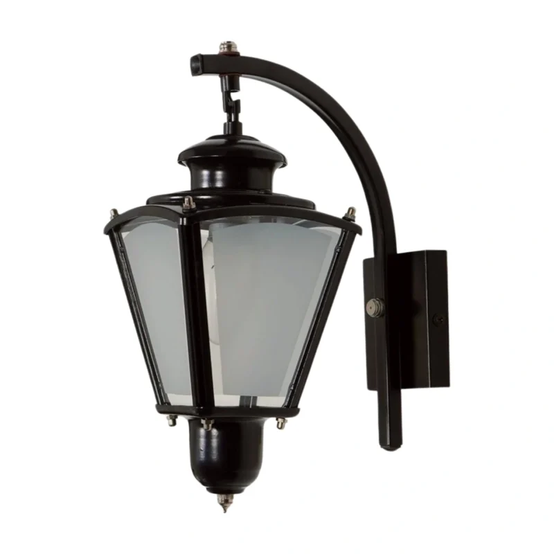 Outdoor Wall Lantern